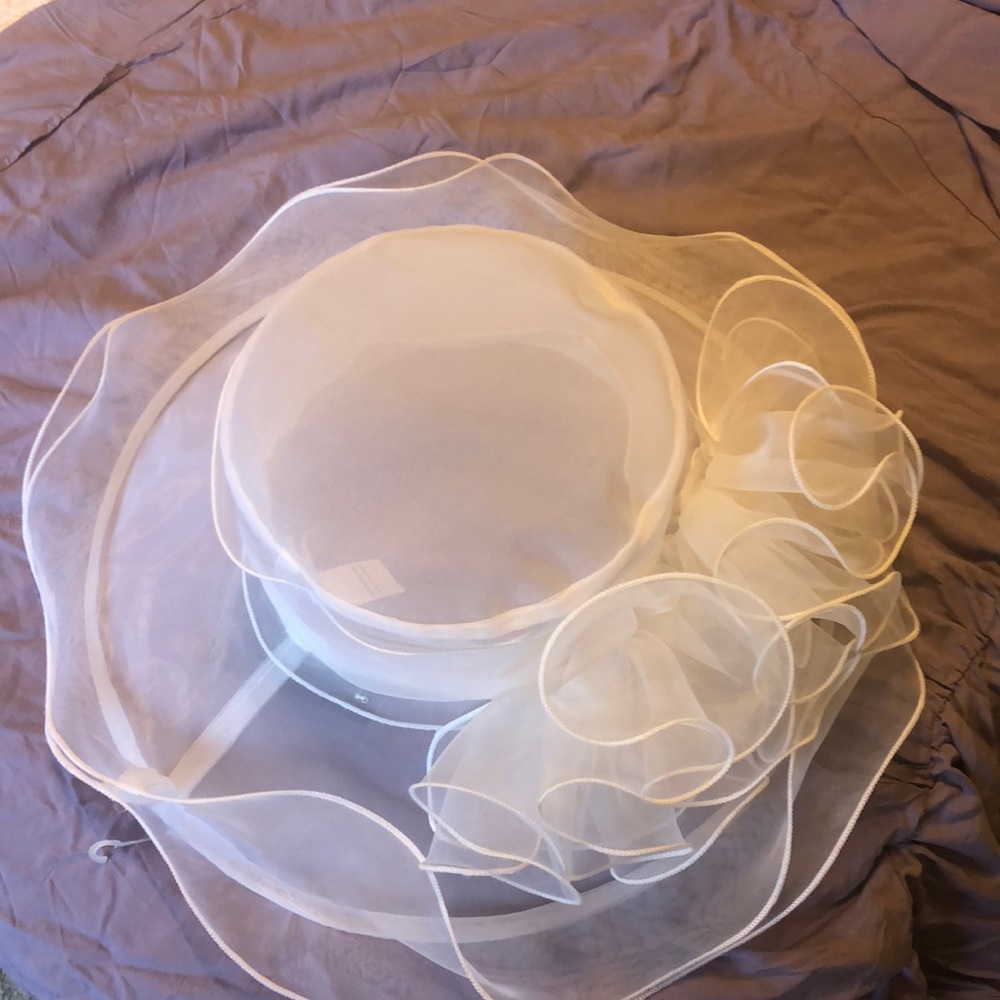 White Wedding Bow Hat